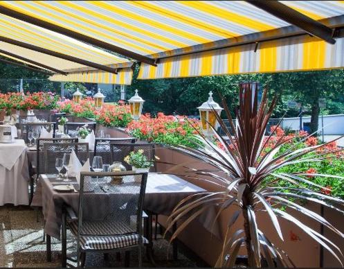 Hotel Kuehler Krug Freiburg im Breisgau Eksteriør bilde